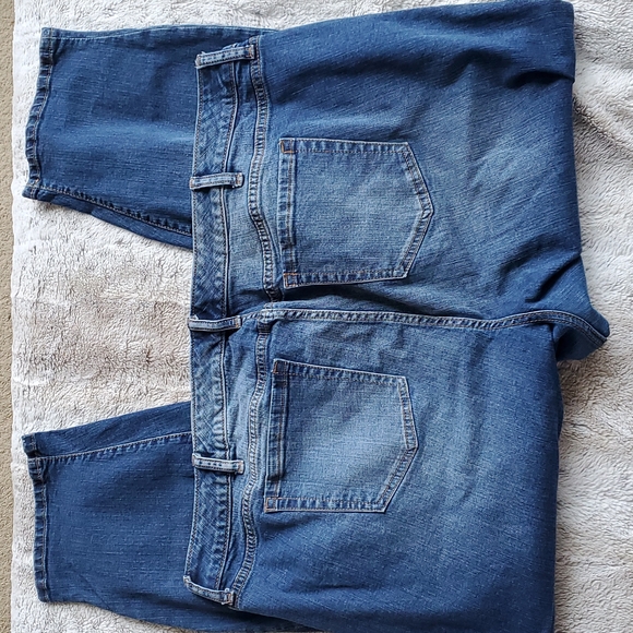 Torrid Ex Boyfriend Fit High Rise Distressed BlueJeans Size 24R Waist 45 Inches - Picture 7 of 7